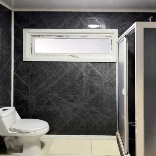 RA_1 Ventana termopanel en baño en Puerto Montt